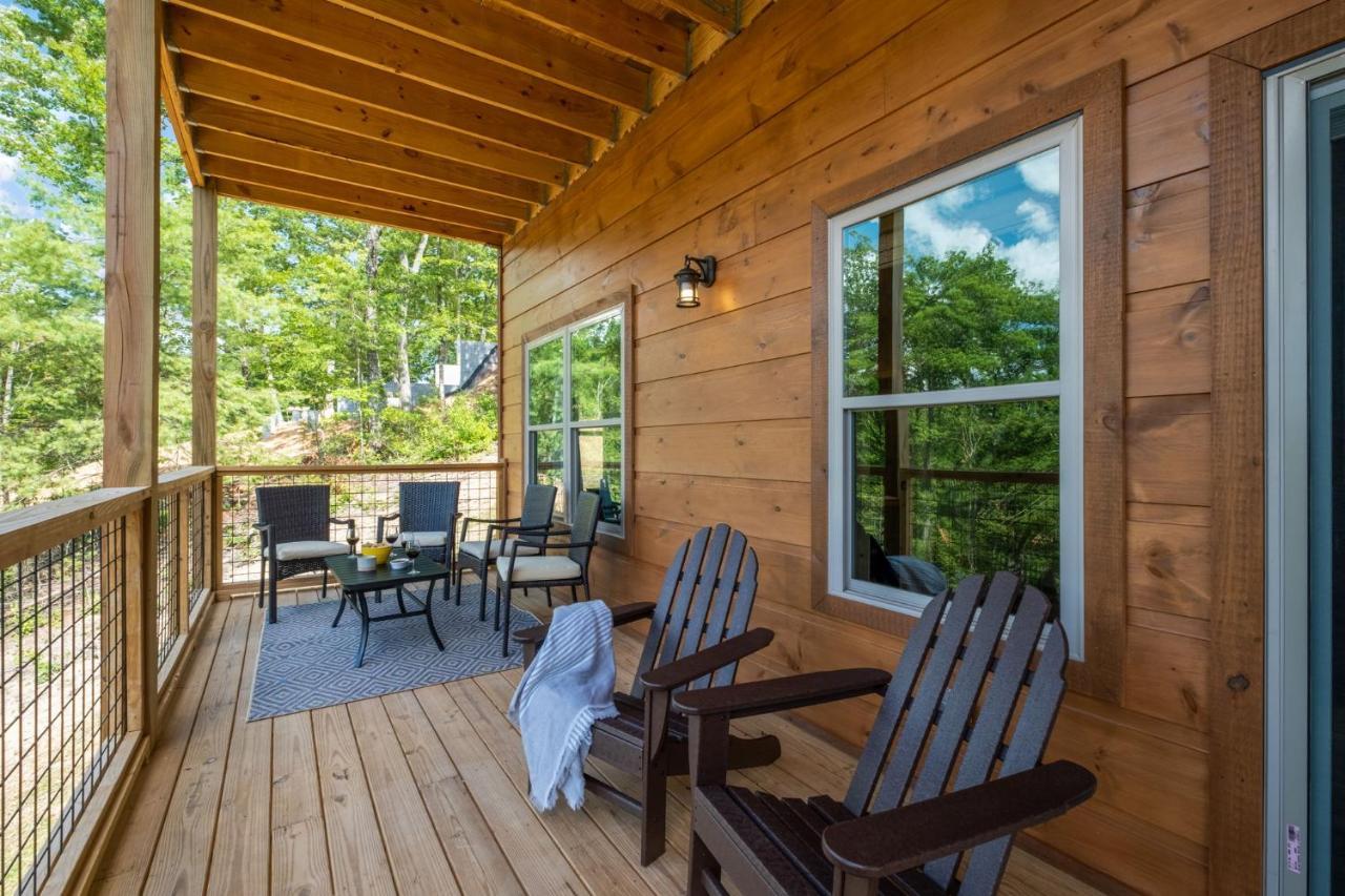 New / 3 King Suites / Sleeps12 / View / 5 Mi To Pf / Hot Tub Сивиървил Екстериор снимка